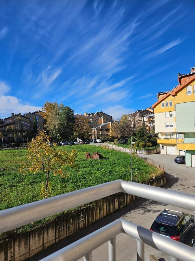 Apartman Lollita Μπάνια Λούκα Εξωτερικό φωτογραφία